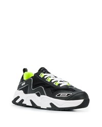 Chaussures de sport noires et blanches MSGM