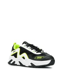 Chaussures de sport noires et blanches MSGM