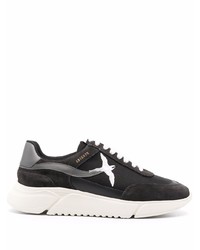 Chaussures de sport noires et blanches Axel Arigato