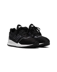 Chaussures de sport noires et blanches New Balance