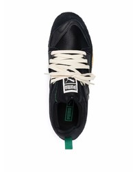 Chaussures de sport noires et blanches Puma