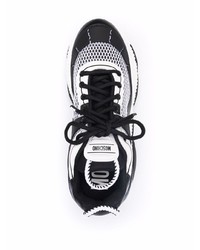 Chaussures de sport noires et blanches Moschino