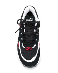 Chaussures de sport noires et blanches Puma