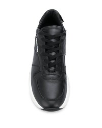 Chaussures de sport noires et blanches DSQUARED2