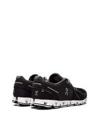 Chaussures de sport noires et blanches ON Running