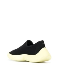 Chaussures de sport noires et blanches Camper Lab