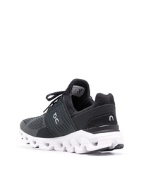 Chaussures de sport noires et blanches ON Running