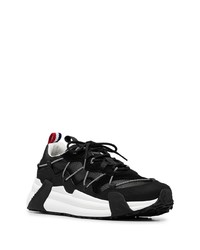 Chaussures de sport noires et blanches Moncler