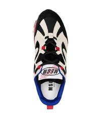 Chaussures de sport noires et blanches MSGM