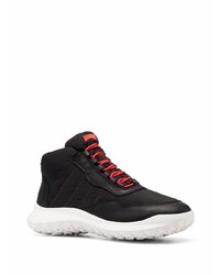 Chaussures de sport noires et blanches Camper