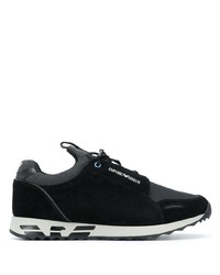 Chaussures de sport noires et blanches Emporio Armani