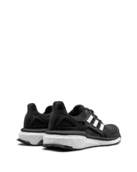 Chaussures de sport noires et blanches adidas