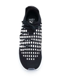 Chaussures de sport noires et blanches Puma