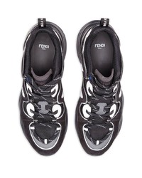 Chaussures de sport noires et blanches Fendi