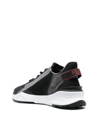 Chaussures de sport noires et blanches Fendi