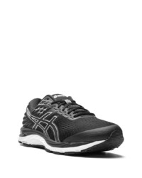 Chaussures de sport noires et blanches Asics