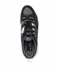 Chaussures de sport noires et blanches White Mountaineering