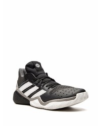 Chaussures de sport noires et blanches adidas