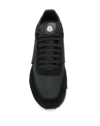 Chaussures de sport noires et blanches Moncler