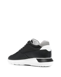 Chaussures de sport noires et blanches Hogan