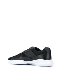 Chaussures de sport noires et blanches BOSS