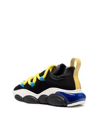 Chaussures de sport noires et blanches Moschino