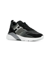 Chaussures de sport noires et blanches Hogan