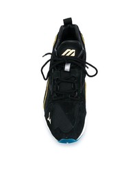 Chaussures de sport noires et blanches Mizuno