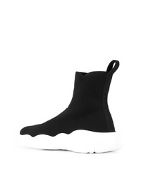 Chaussures de sport noires et blanches Moschino