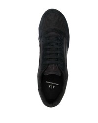 Chaussures de sport noires et blanches Armani Exchange