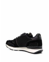 Chaussures de sport noires et blanches Emporio Armani