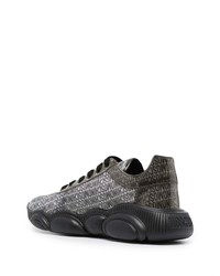 Chaussures de sport noires et blanches Moschino