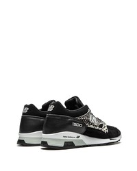 Chaussures de sport noires et blanches New Balance