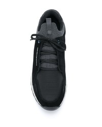 Chaussures de sport noires et blanches Emporio Armani