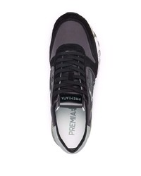 Chaussures de sport noires et blanches Premiata