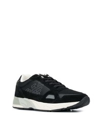 Chaussures de sport noires et blanches Emporio Armani