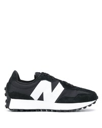 Chaussures de sport noires et blanches New Balance