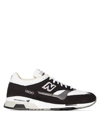 Chaussures de sport noires et blanches New Balance