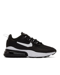 Chaussures de sport noires et blanches Nike