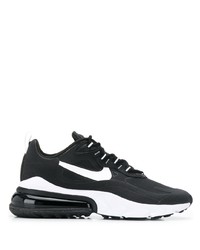 Chaussures de sport noires et blanches Nike