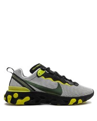 Chaussures de sport noires et blanches Nike