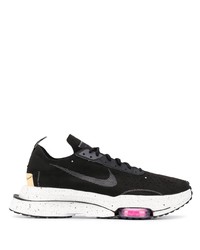 Chaussures de sport noires et blanches Nike