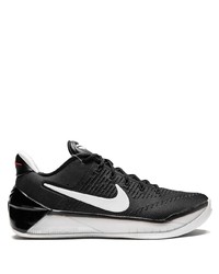 Chaussures de sport noires et blanches Nike