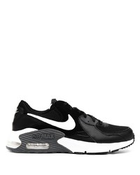 Chaussures de sport noires et blanches Nike