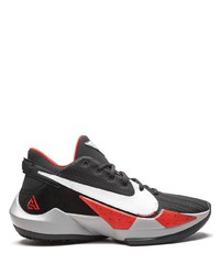 Chaussures de sport noires et blanches Nike