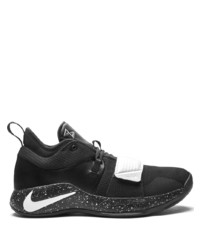 Chaussures de sport noires et blanches Nike