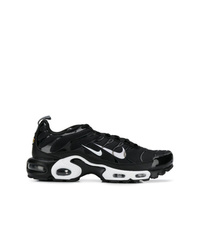 Chaussures de sport noires et blanches Nike