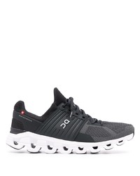 Chaussures de sport noires et blanches ON Running