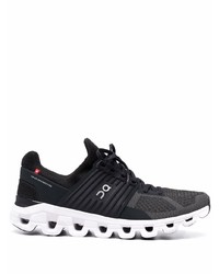 Chaussures de sport noires et blanches ON Running