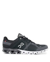 Chaussures de sport noires et blanches ON Running